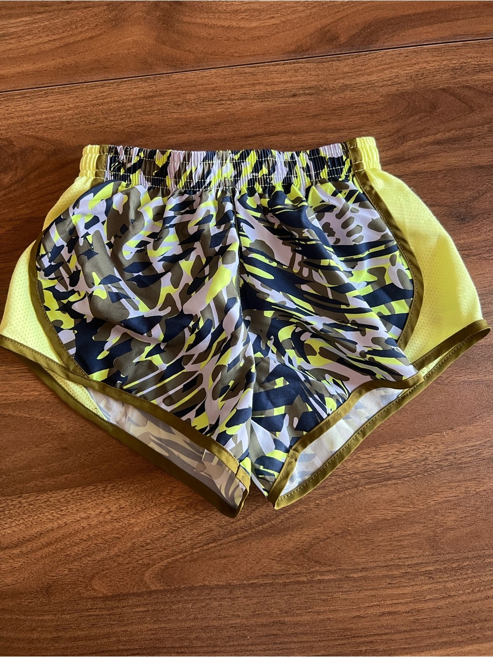 Nike Youth Girl Light Green & Black Camo Athletic Shorts